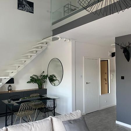 Ekskluzywny Penthouse Z Ogrodem W Centrum Lodzi Екстериор снимка