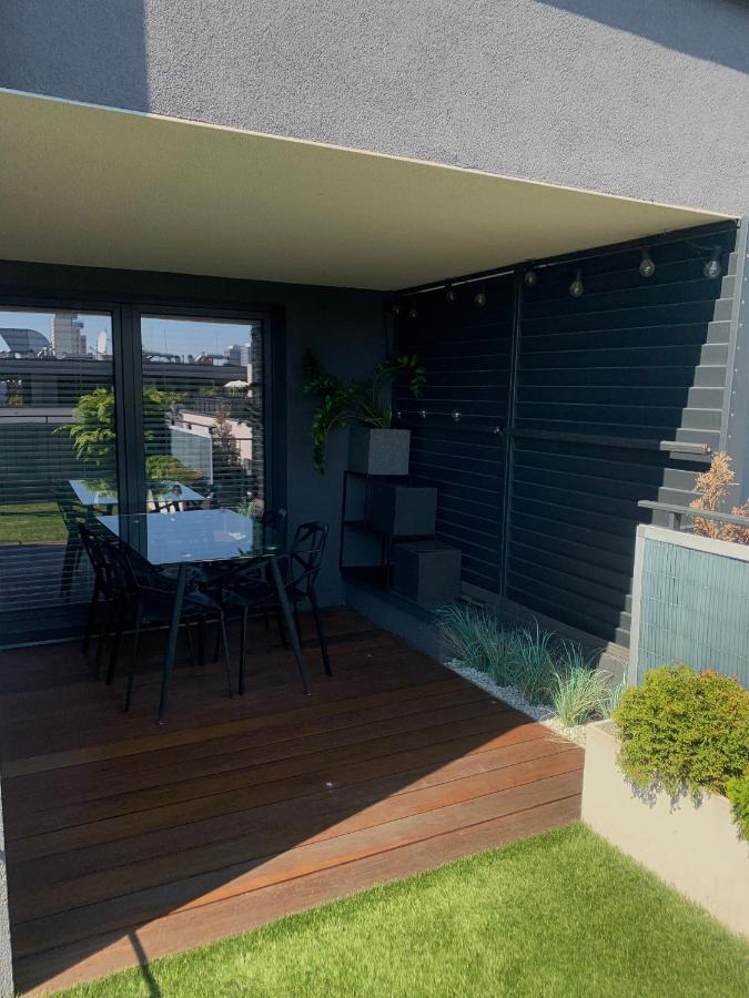 Ekskluzywny Penthouse Z Ogrodem W Centrum Lodzi Екстериор снимка
