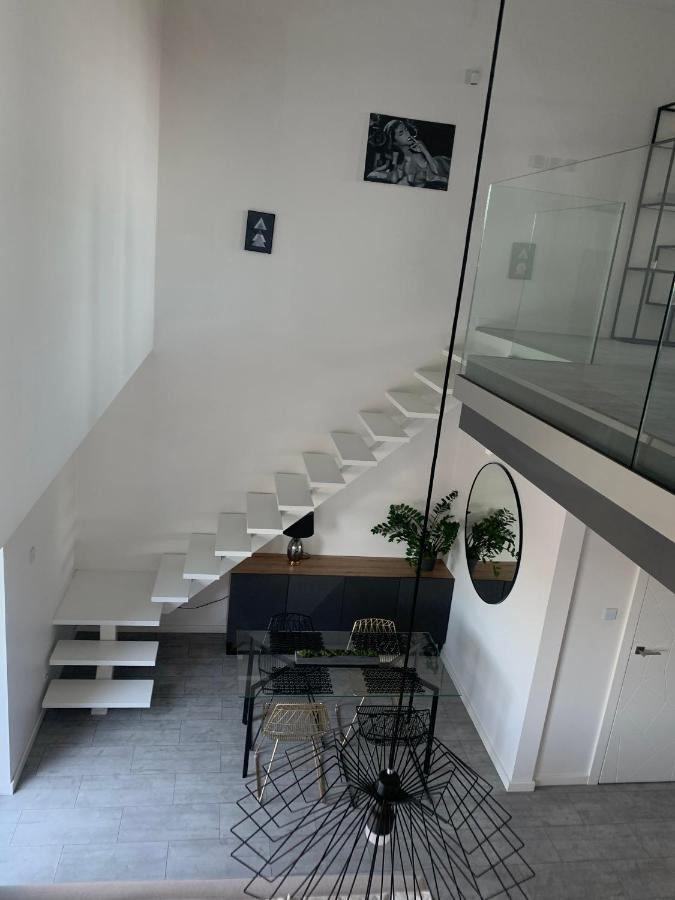 Ekskluzywny Penthouse Z Ogrodem W Centrum Lodzi Екстериор снимка