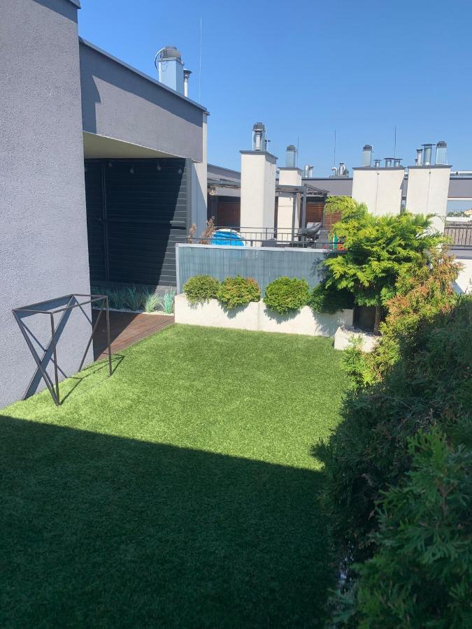 Ekskluzywny Penthouse Z Ogrodem W Centrum Lodzi Екстериор снимка
