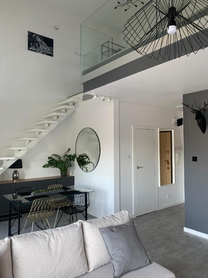 Ekskluzywny Penthouse Z Ogrodem W Centrum Lodzi Екстериор снимка